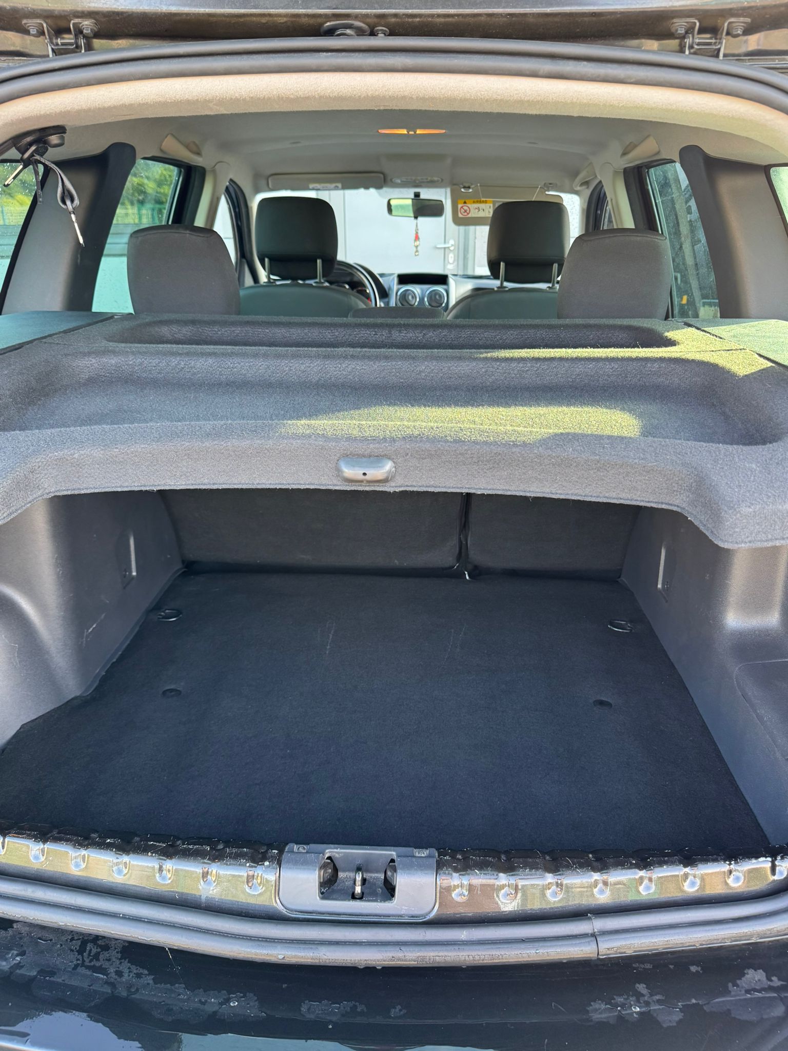
								DACIA DUSTER 2015 full									