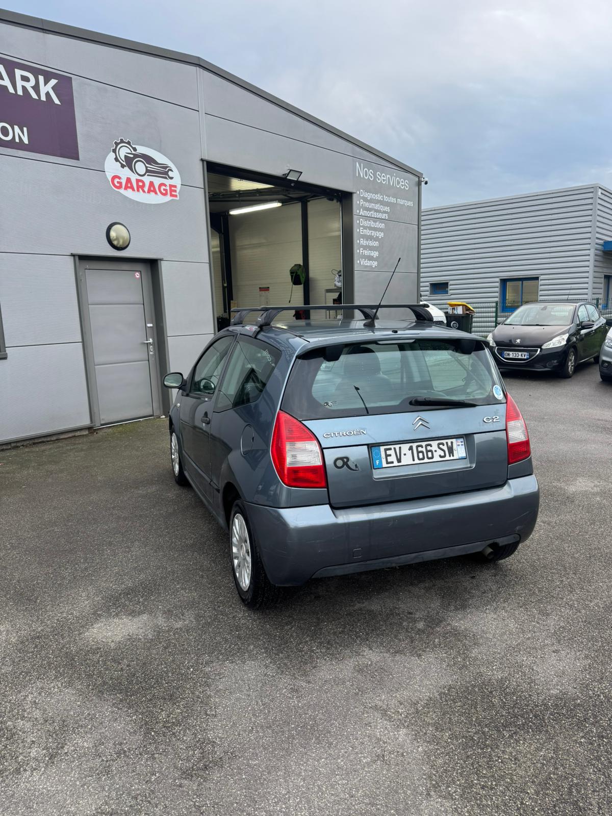 
								Citroen C2 full									