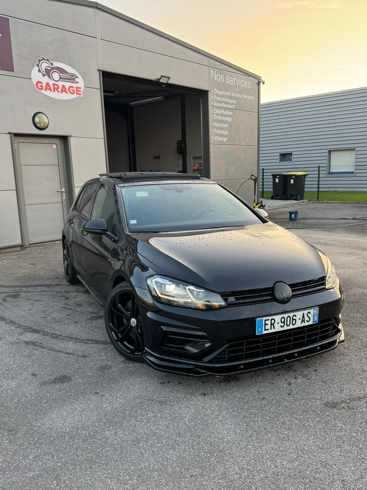 
								Volkswagen Golf 7.5R full									
